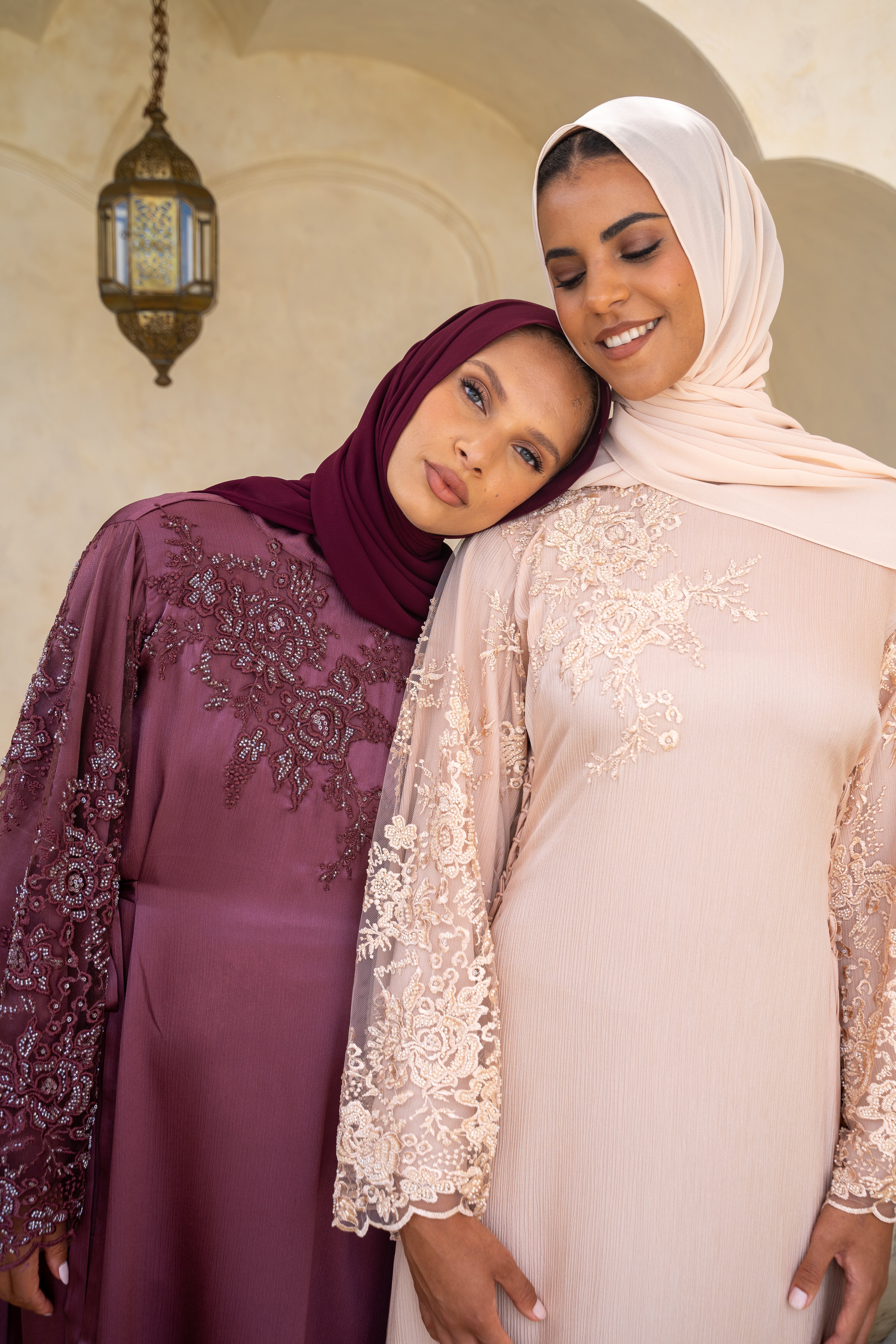 What to Wear Under an Abaya Dress – Seasonal Styling Tips