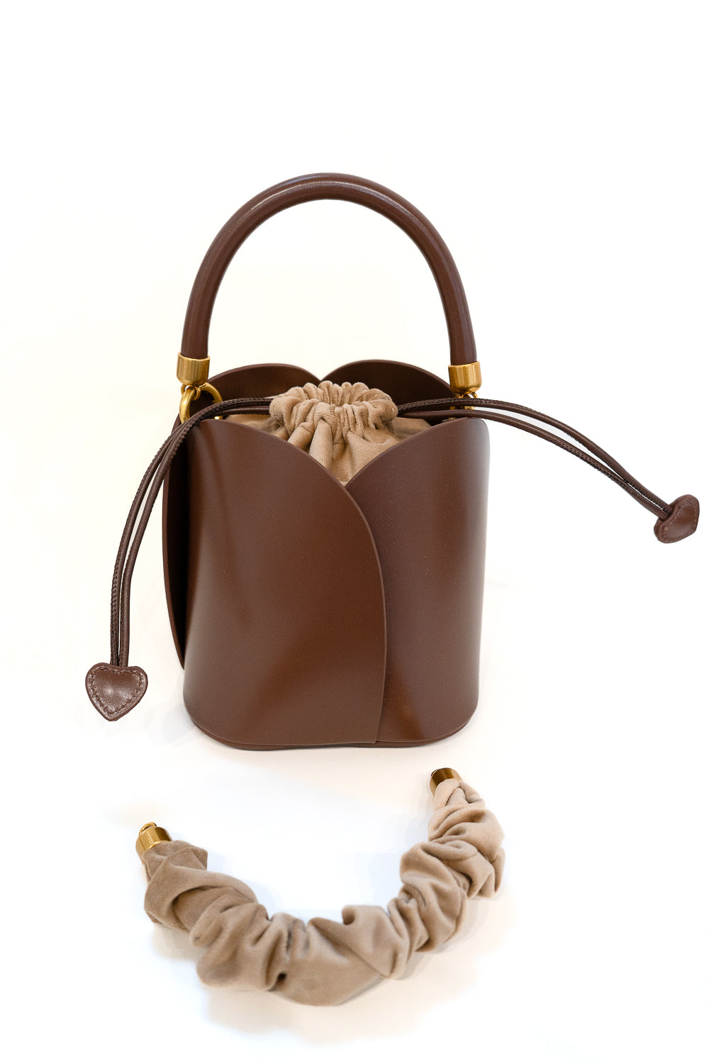 Curve Leather Bucket Bag – Chestnut Brown