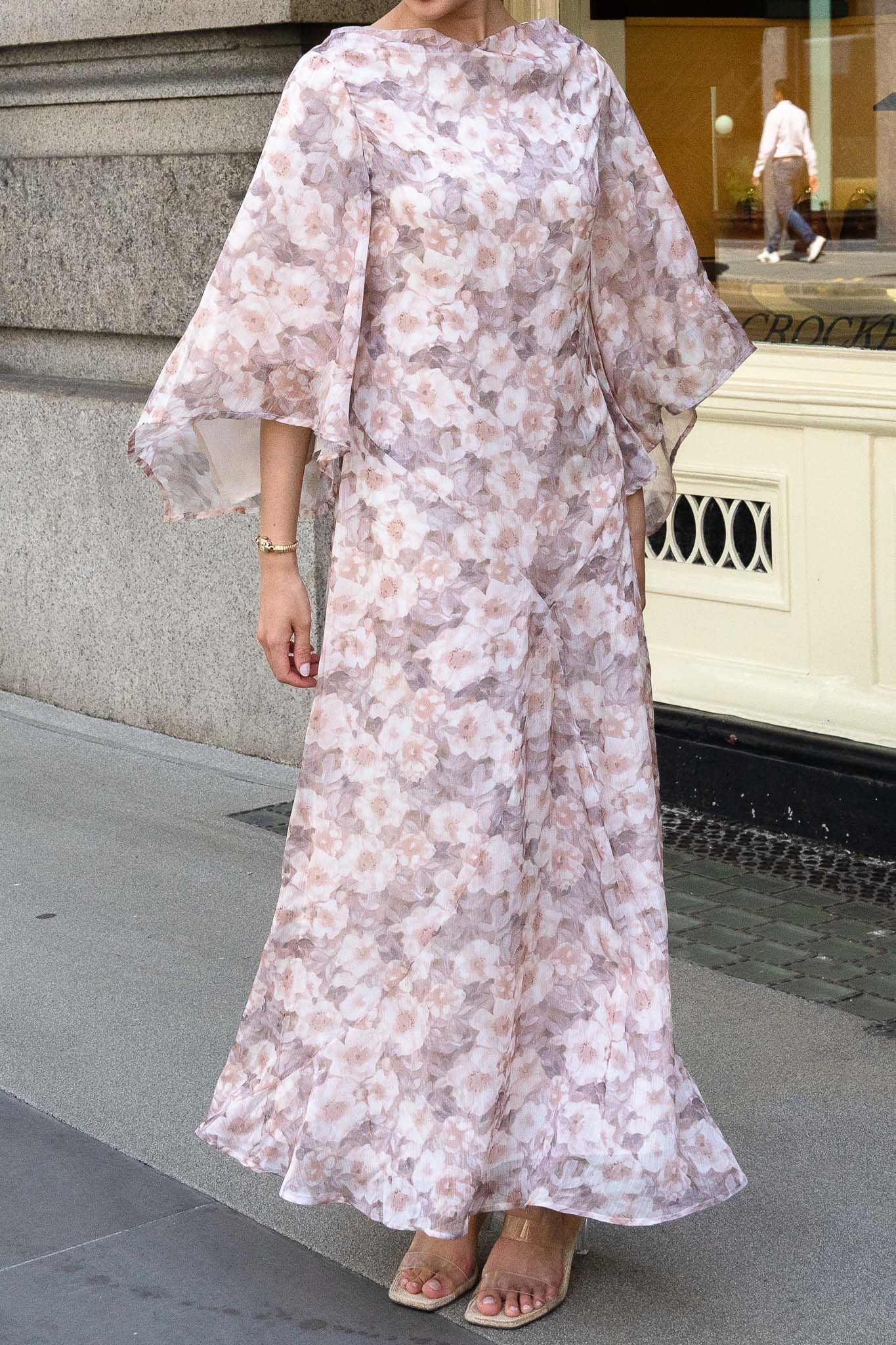 Chic Blush Floral Maxi Dress with Flowing Bell Sleeves