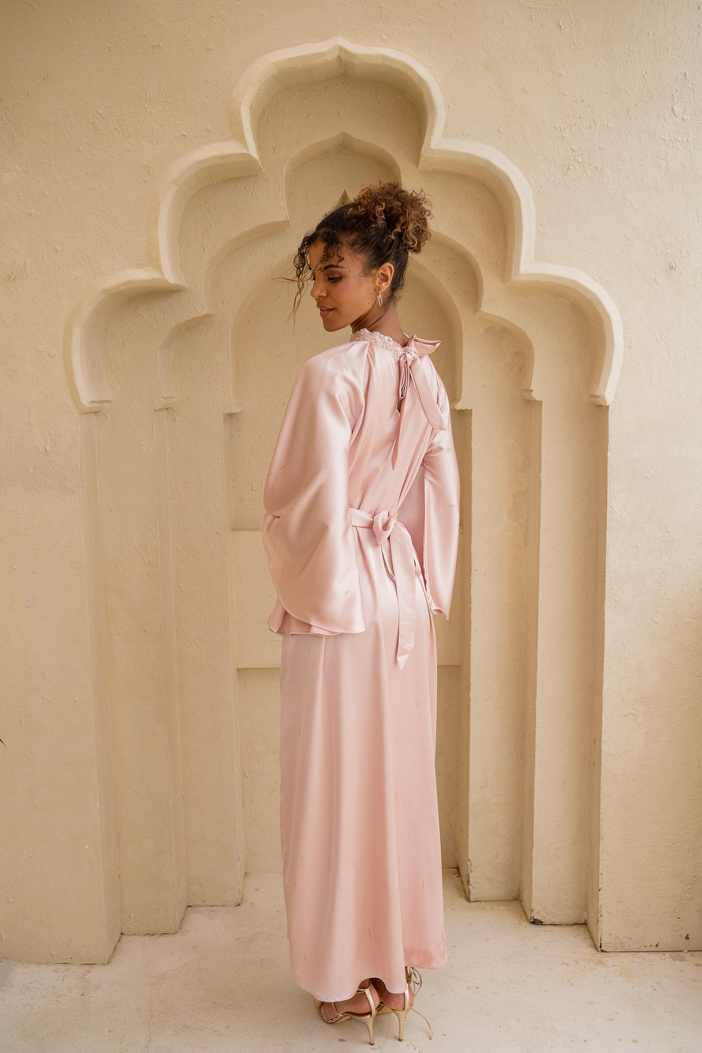 Blush Pink Embellished Belted Satin Abaya